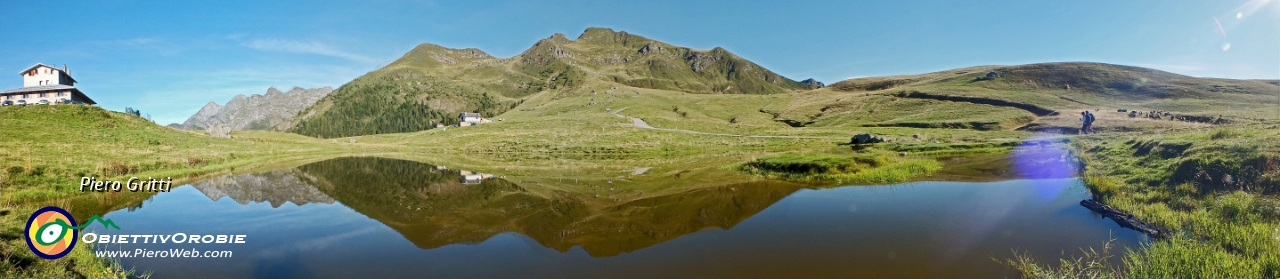 05 Panoramica dia Piani dell'Avaro verso i monti soprastanti.jpg